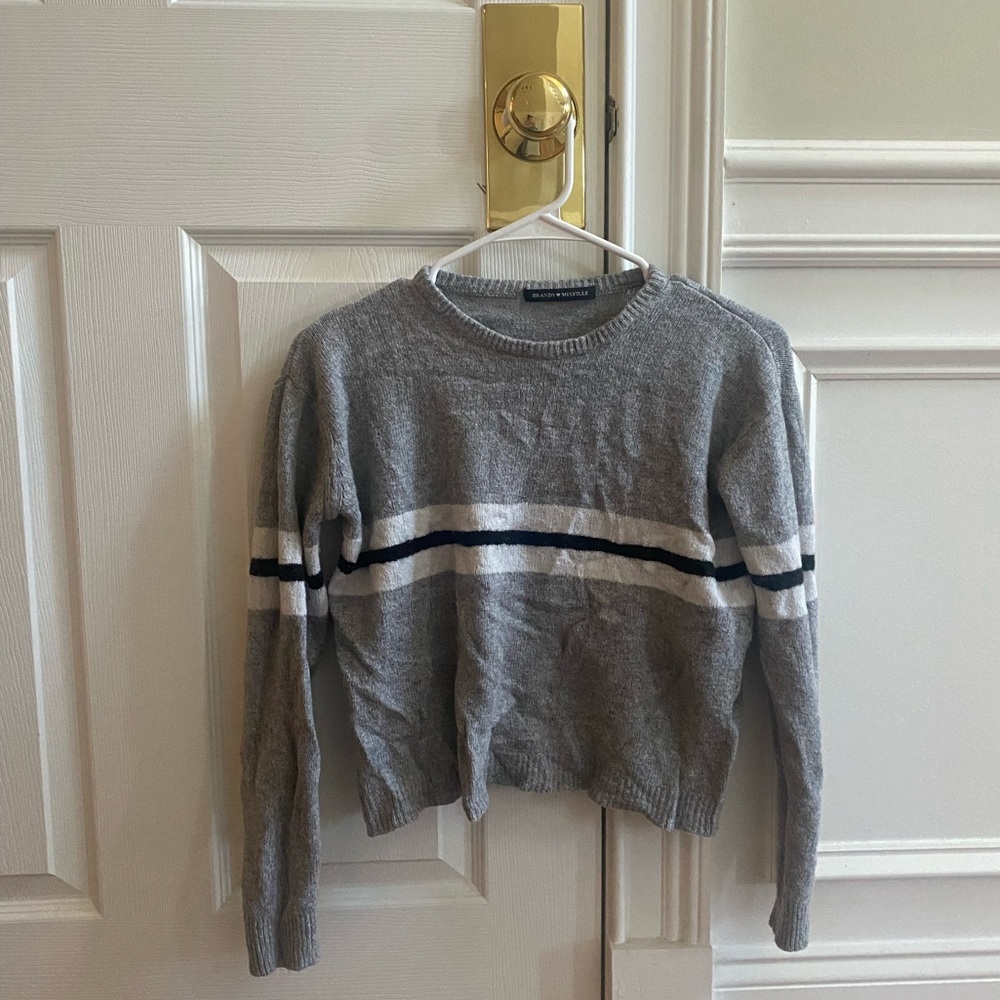 🌻Brandy Melville stripped sweater